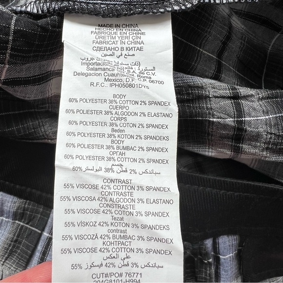 Y2k Bebe Black and White Plaid Cropped Vest Skirt Matching Set - Picture 7 of 10